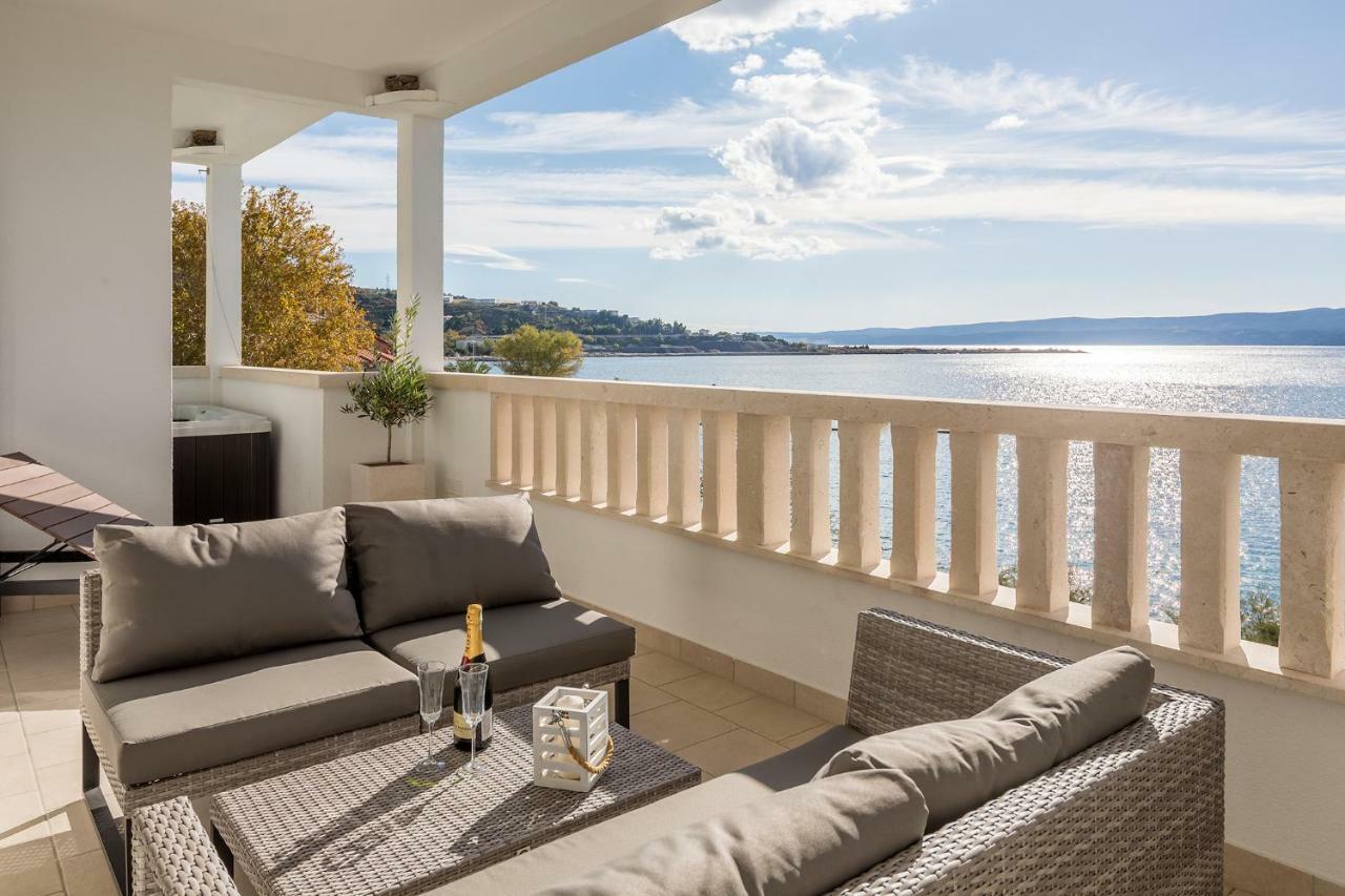 Apartments Villa Lux Dugi Rat Exterior photo